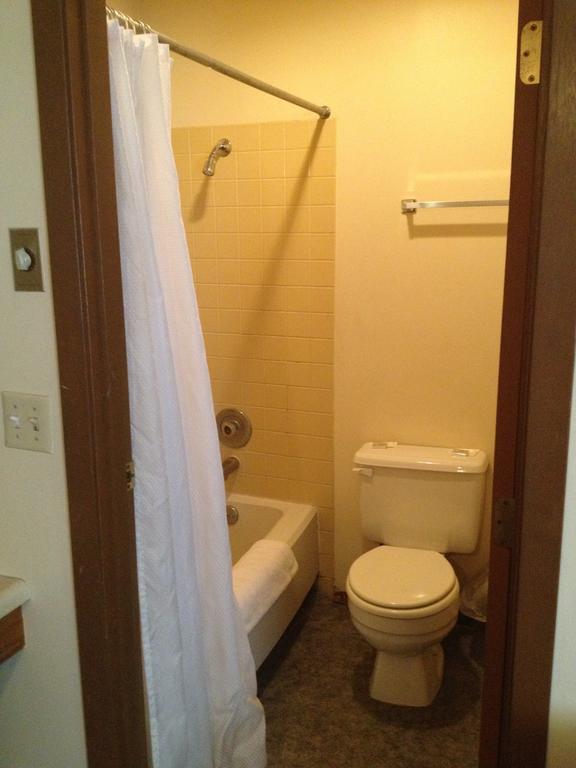 Budget Inn Green River Room photo